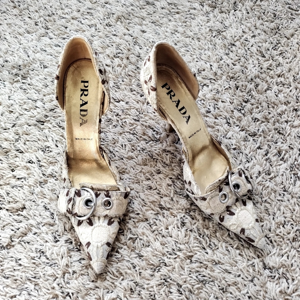 Prada calzature donna cloquet lurex Nude pumps gold brocade pattern Buckle Sz 7 - Picture 2 of 10
